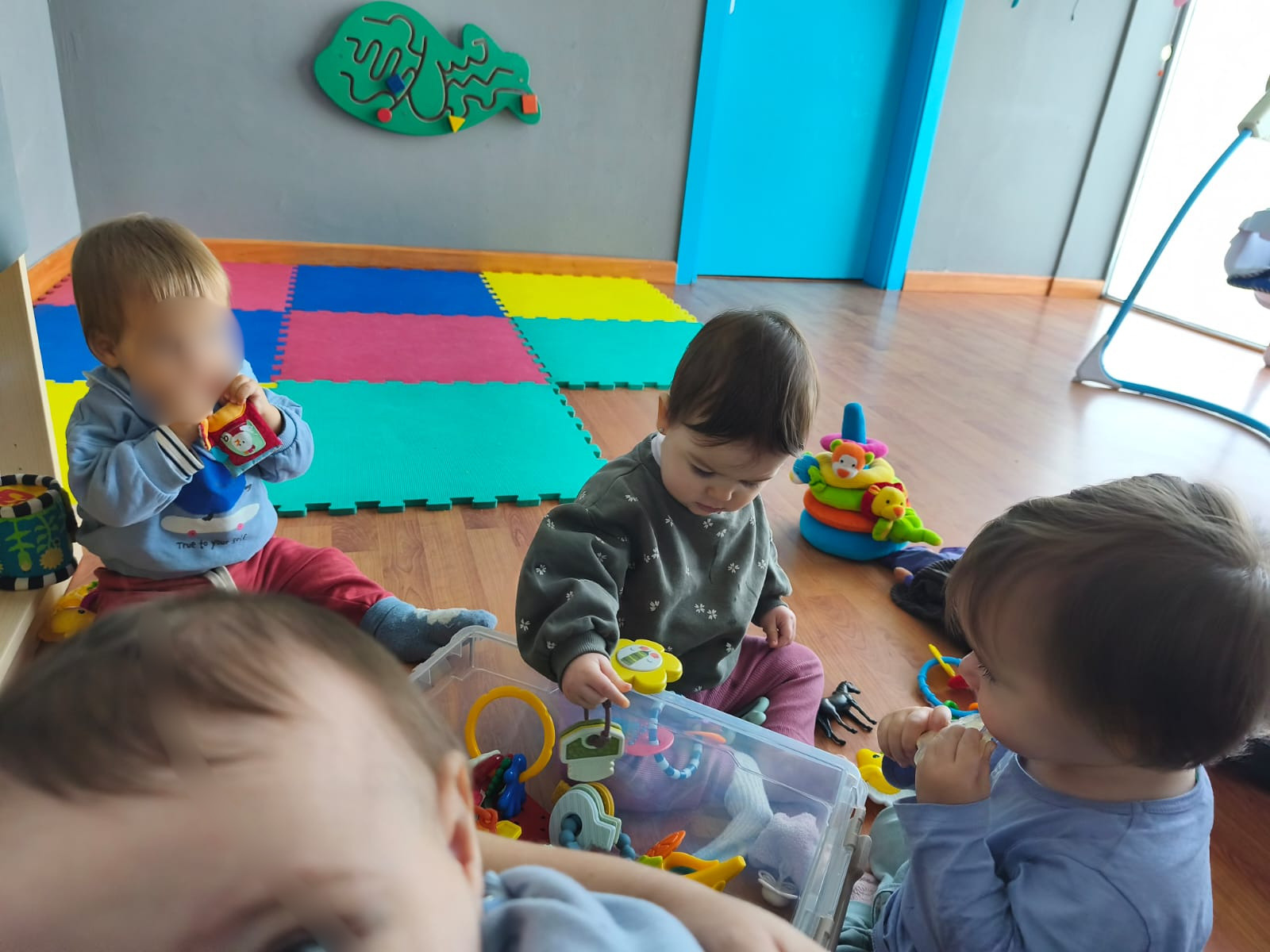 c051ae98-cdc9-476e-b78d-1f07672c0078