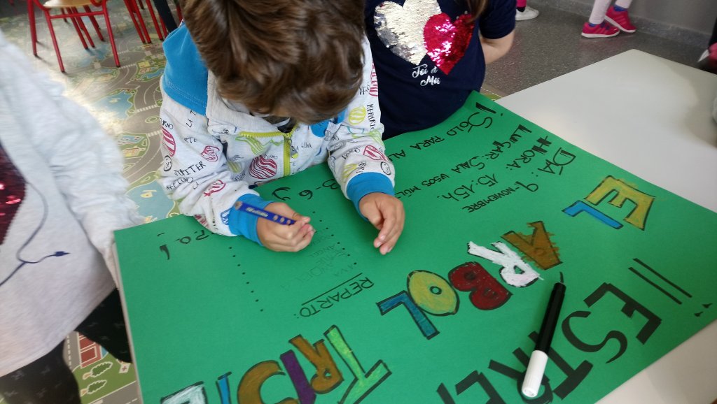 CARTEL PARA ANUNCIAR EL TEATRO