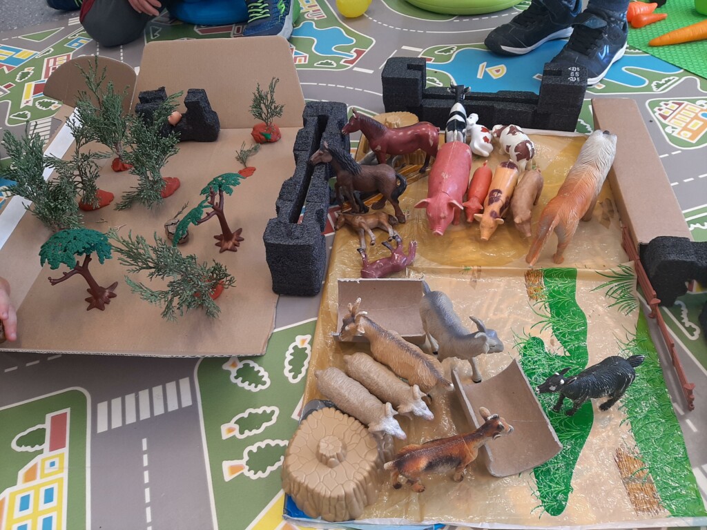 Clasificación de animales de ganadería y recreación de su espacio