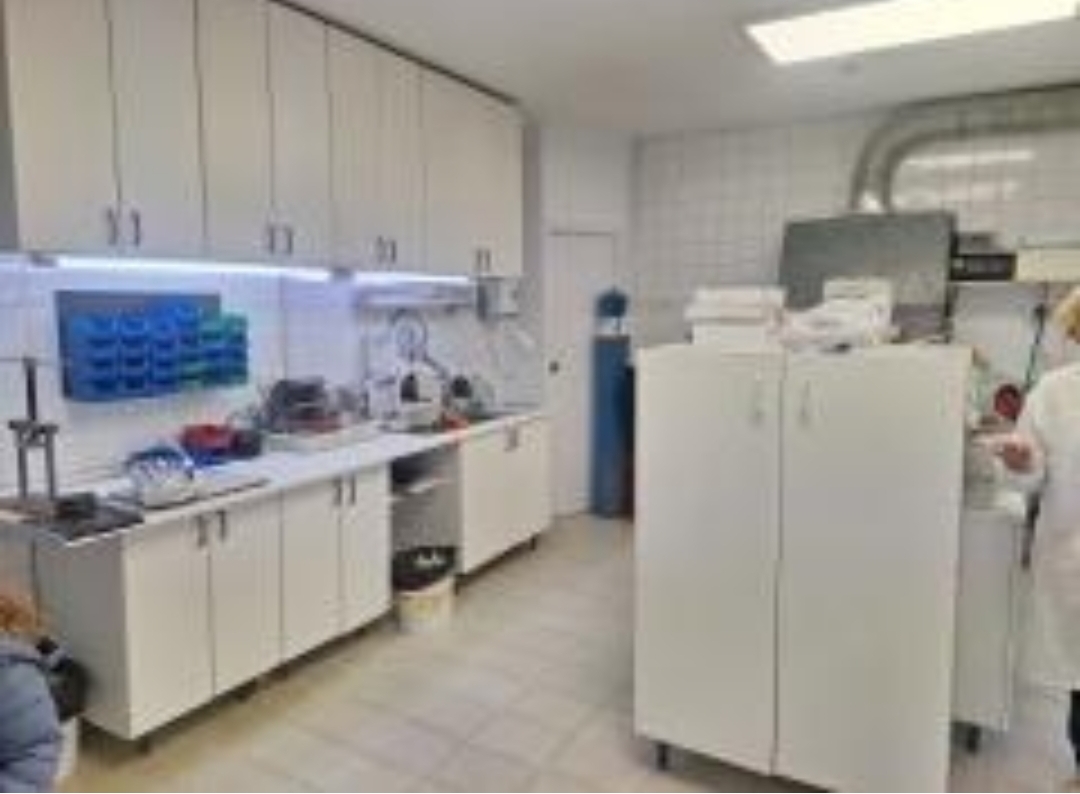 Screenshot_2024-12-01-17-04-16-033_com.miui.gallery-edit