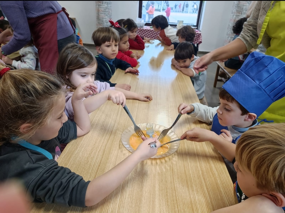 Screenshot_2024-12-18-15-54-16-650_com.whatsapp-edit