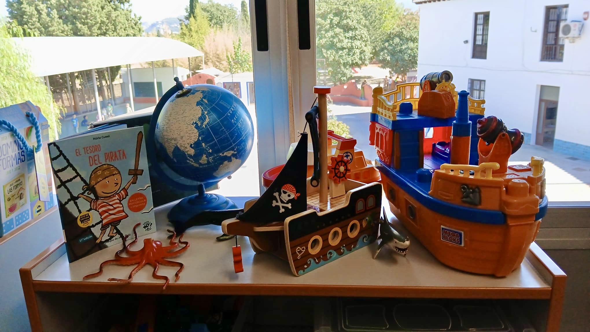 df2c201c-0cff-4782-acda-efc3632bf6b5