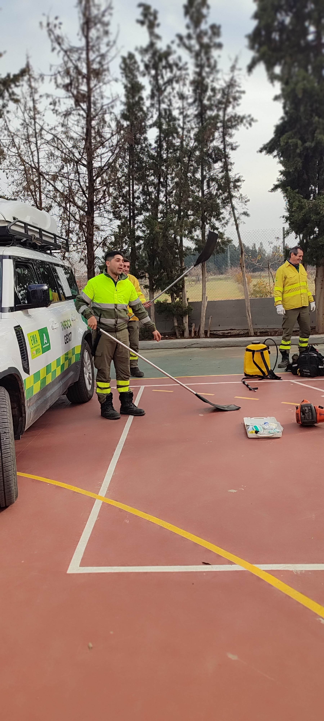 Screenshot_2025-12-14-17-34-35-988_com.miui.gallery