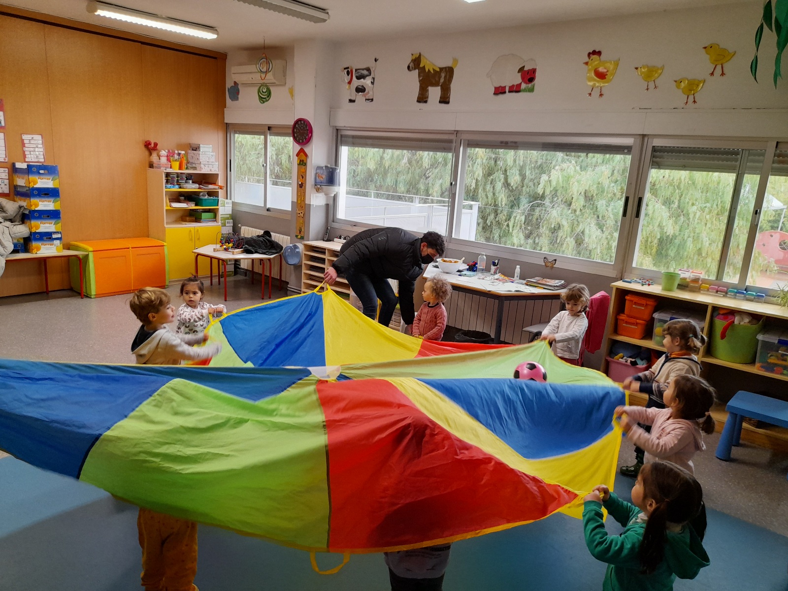 PARACAÍDAS DE COLORES - Blog de Infantil Amarilla - Naranja