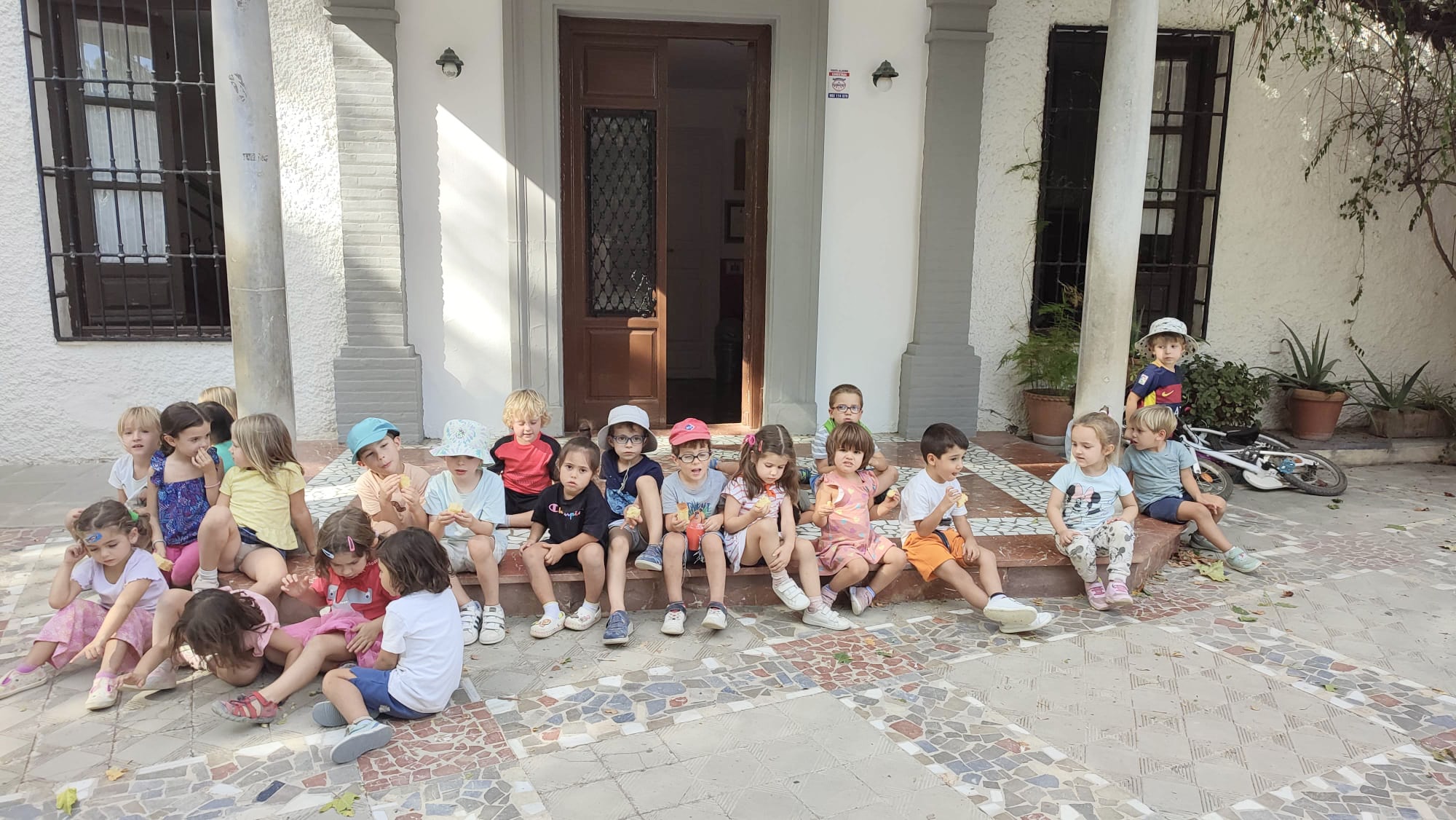 17537577-240c-4f6f-a953-a75a026bee58